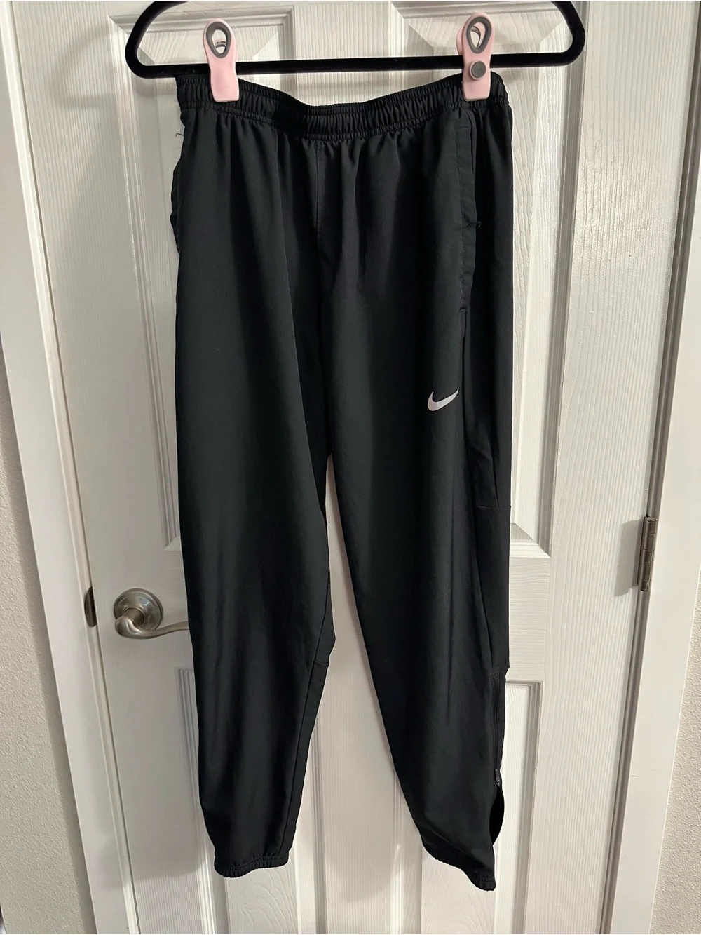 Nike Men’s Black Athletic Lightweight Joggers with White Swoosh